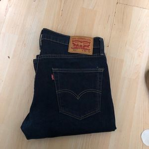Men Levi’s 511 jeans